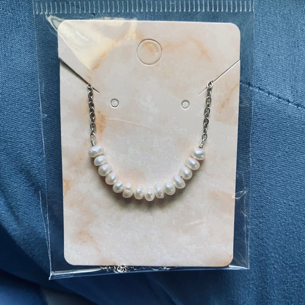 Pearl beaded necklace